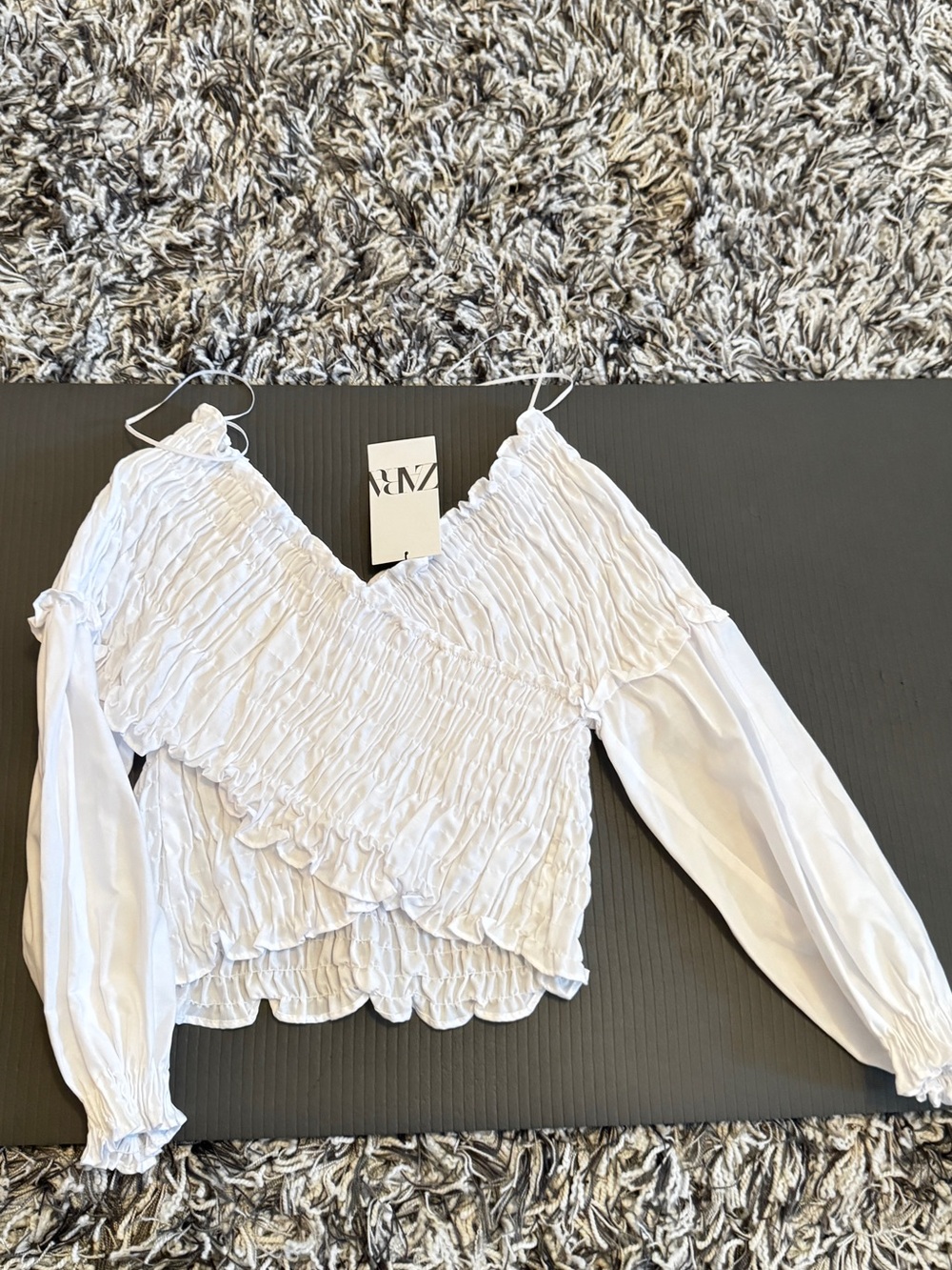 NWT: Zara White Smocked Off-Shoulder Long Sleeve Blouse - Picture 2 of 7